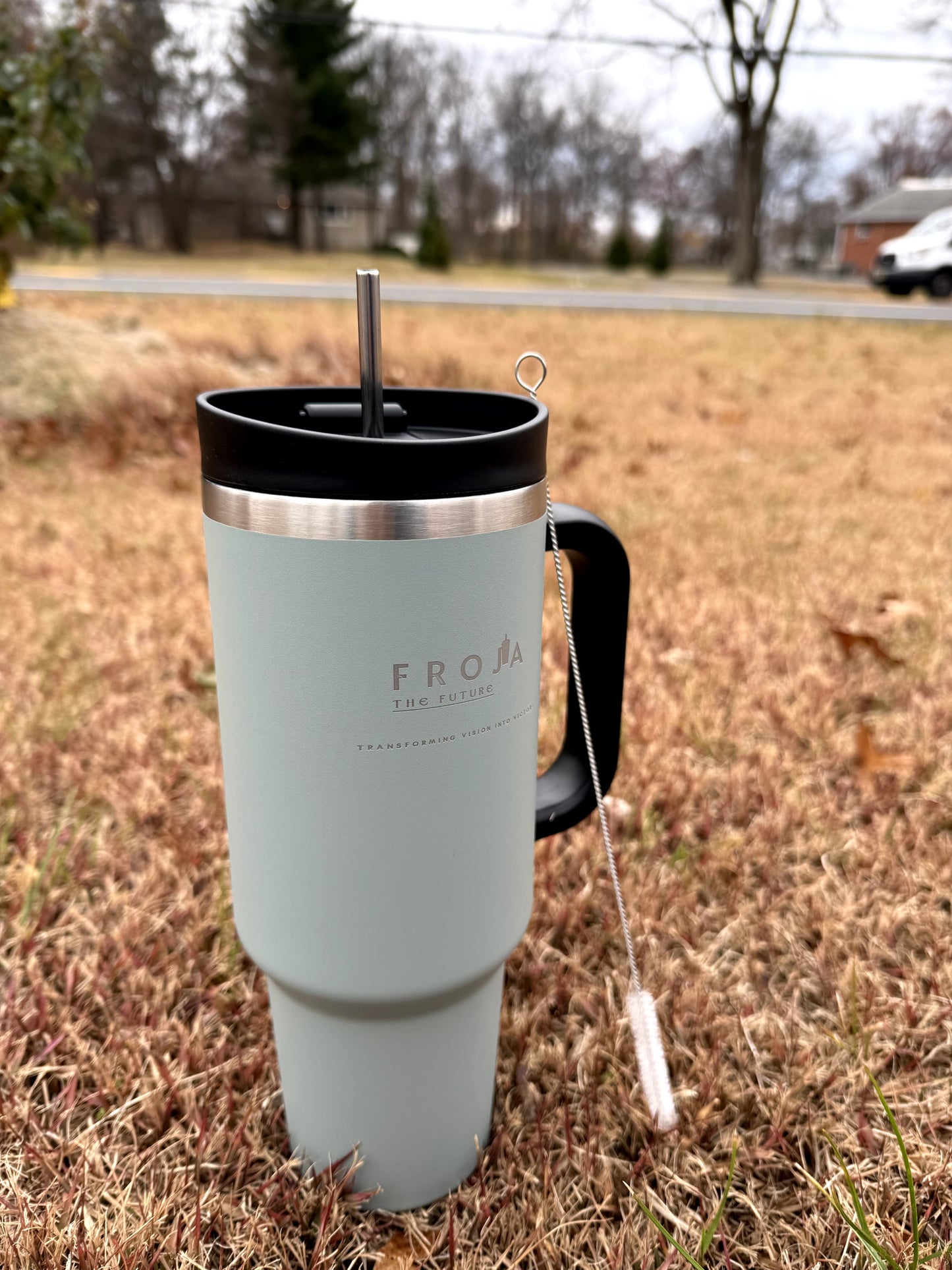 Froja 40oz Tumbler, Stainless Steel Vacuum Insulated with Lid and Straw for Water, 12 Hours Hot/24 Hours Cold, BPA Free, Leak Proof, Large Capacity, Iced Tea or Coffee + stainless steel straw