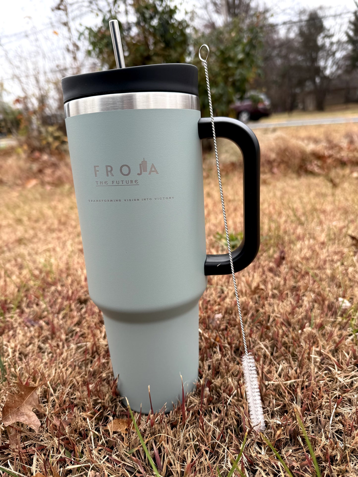 Froja 40oz Tumbler, Stainless Steel Vacuum Insulated with Lid and Straw for Water, 12 Hours Hot/24 Hours Cold, BPA Free, Leak Proof, Large Capacity, Iced Tea or Coffee + stainless steel straw